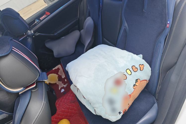 Used Volkswagen Lavida 2017 1.6L Manual Comfort Edition
