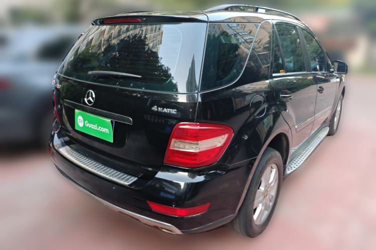 Used Mercedes-Benz M-Class 2010 ML 300 4MATIC
