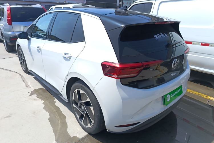 Used Volkswagen ID.3 2025 Smart Edition Outstanding Model Rear Left 45 Deg