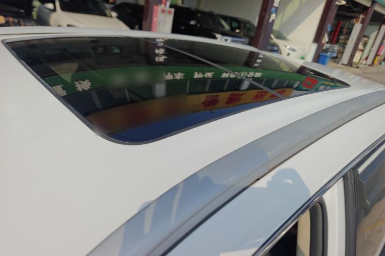 Used Geely Auto Emgrand X7 Sport 2018 1.8TD Automatic Two-Wheel Drive Smart 4G Connected Version
