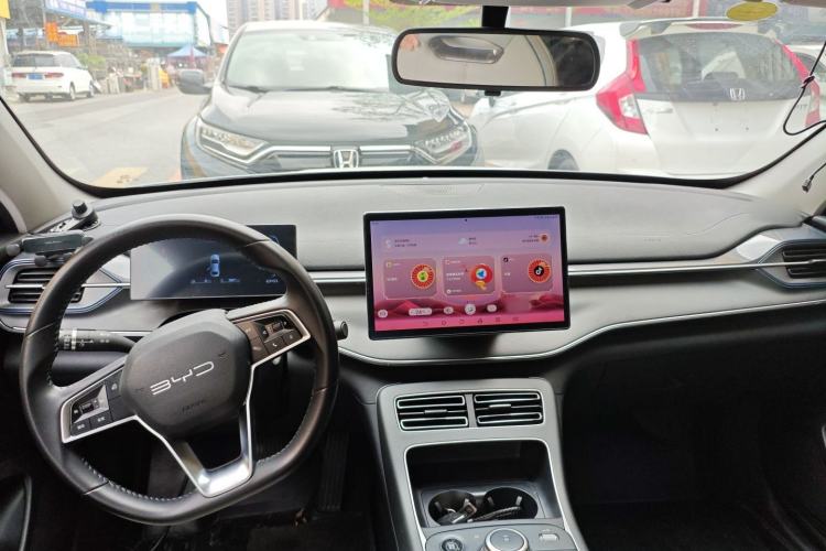 Used BYD Destroyer 05 2023 Champion Edition DM-i 55KM Luxury Model Center Console