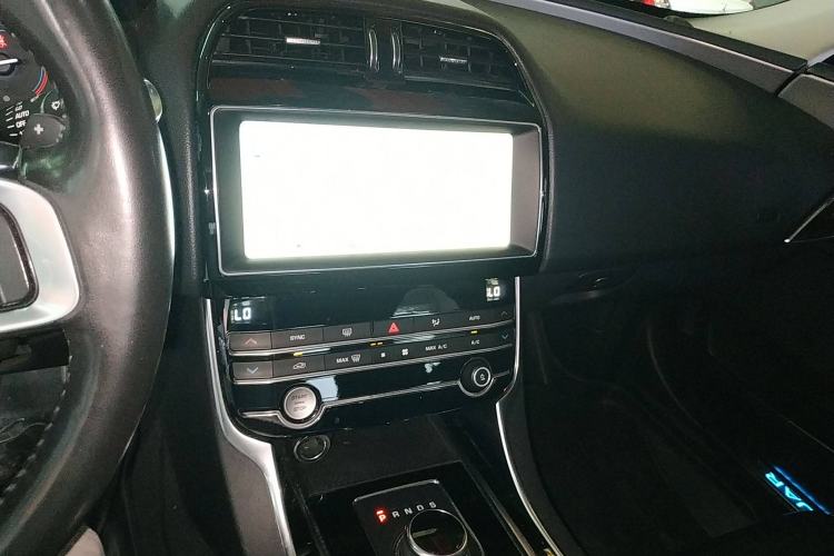 Used Jaguar XEL 2019 2.0T 200 PS Luxury Edition
