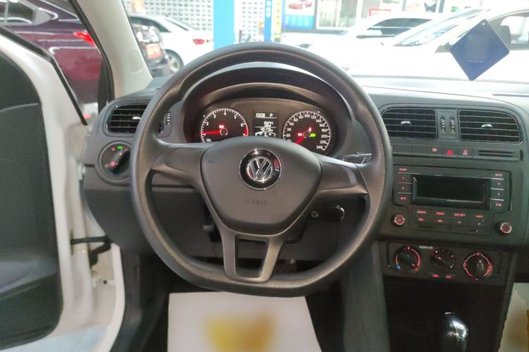 Used Volkswagen Polo 2018 1.5L Automatic Advanced Driving Model Steering Wheel