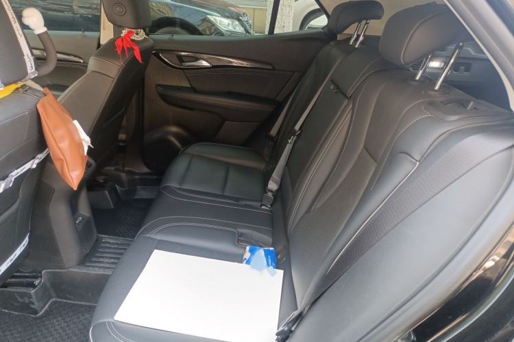 Used Buick Envision 2022 Facelift Encore S 552T Two-Wheel-Drive Luxury Model
