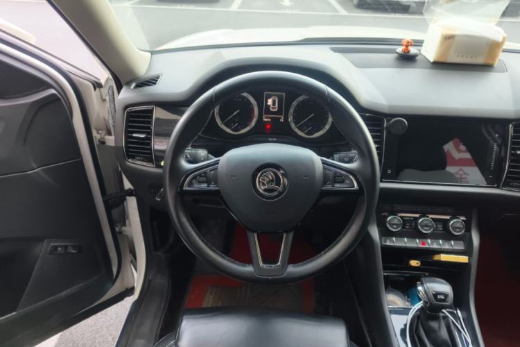 Used Skoda Kodiaq 2018 Facelifted TSI330 5-Seater Two-Wheel-Drive Luxury Enjoyment Edition
