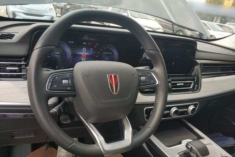 Used Hongqi HS5 2025 2.0T Two-Wheel Drive Flagship Pro Edition Center Console