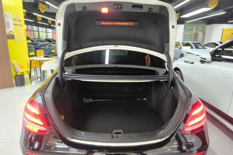 Used Mercedes-Benz E-Class 2019 E 300 L Sporty and Stylish Model
