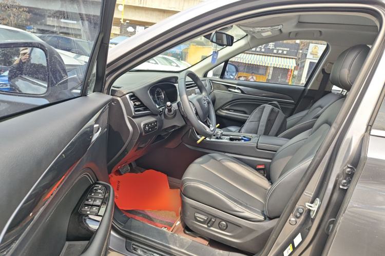 Used GAC Trumpchi GS5 2021 Advanced Model 270T Tech Smart Edition Driver Seat