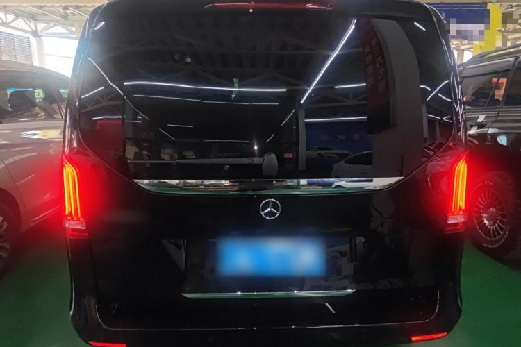 Used Mercedes-Benz V-Class 2022 V 260 L Long Wheelbase Prestige Edition