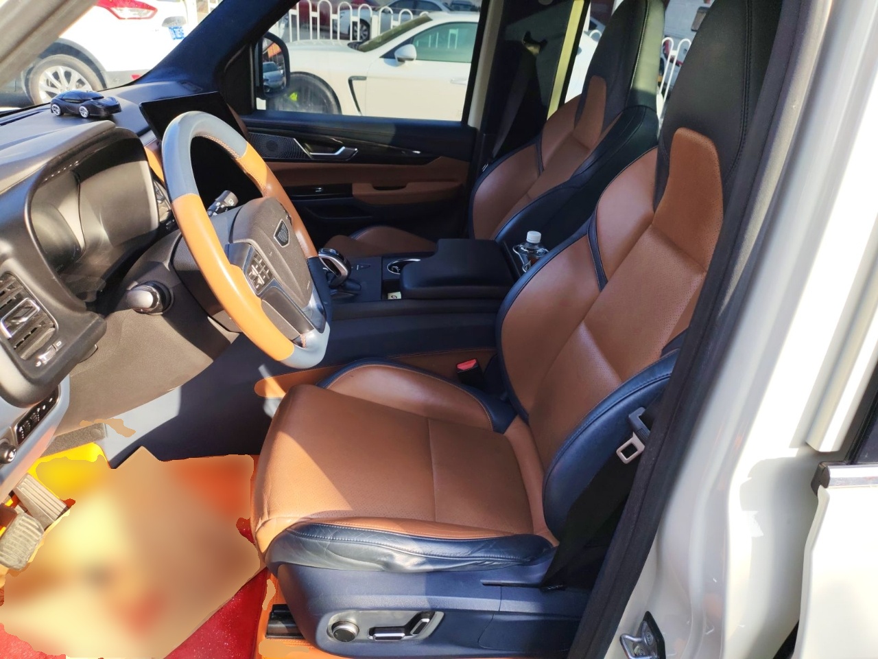 Переднее сиденье в автомобиле