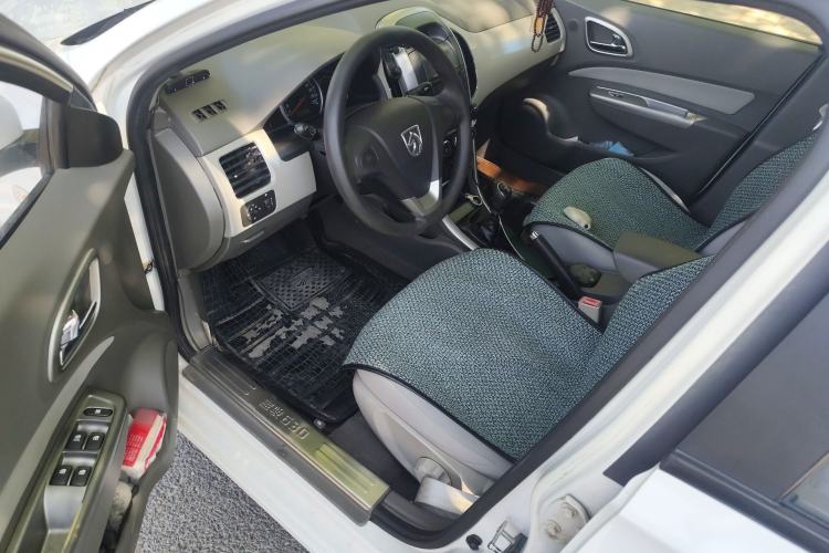 Used Baojun 630 2011 1.5L manual Comfort trim level Left Front Seat