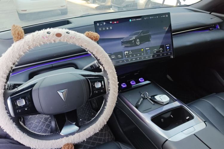 Used Deepal L07 2025 230Max Deep Blue Intelligent Driving AD PRO Range-Extended Version
