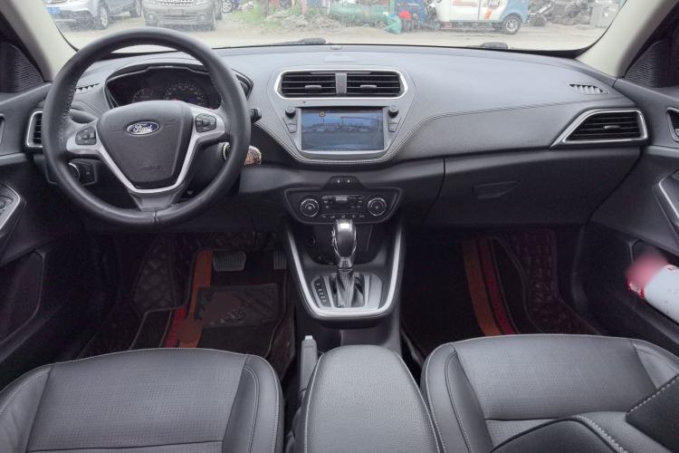 Used Ford Escort 2015 1.5L Automatic Fashion Model Center Console