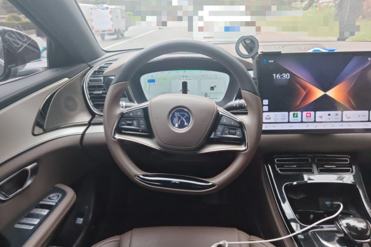 Used BYD Han 2024 DM-i Glory Edition 121KM Elite Model
