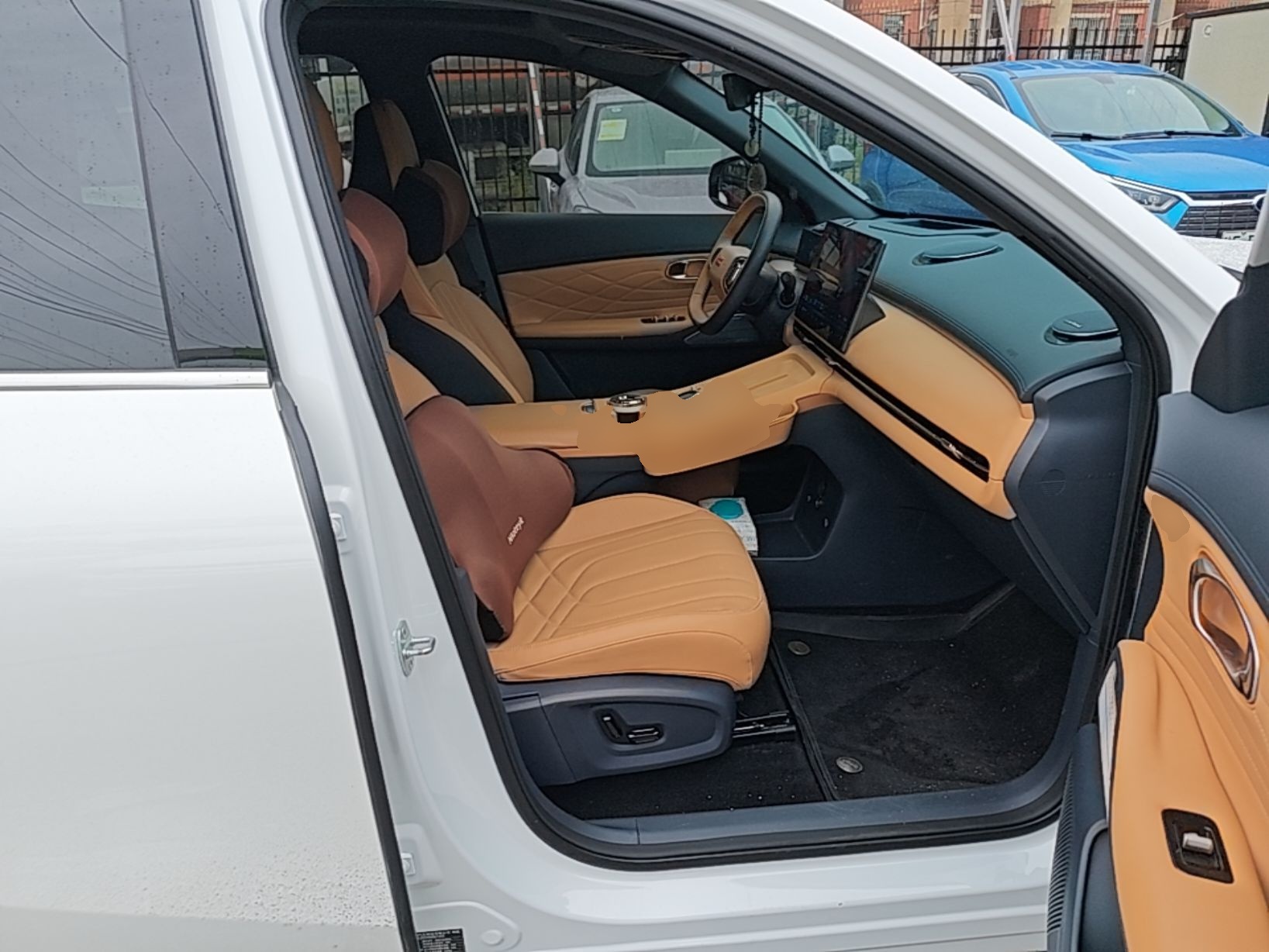 Geely Galaxy Xingjian 7 EM-i 2025 120km Exploration+ Version — снимка 19
