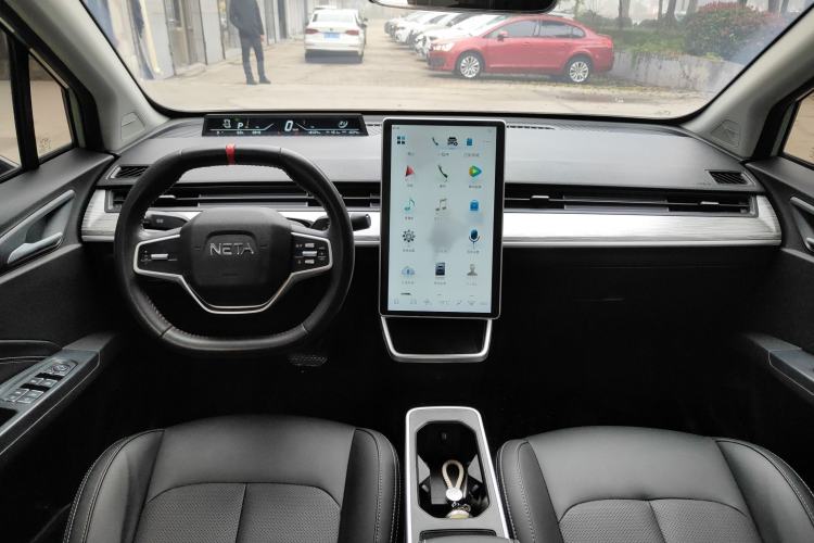 Used NETA V 2022 Chao 400 Lite Interior 2
