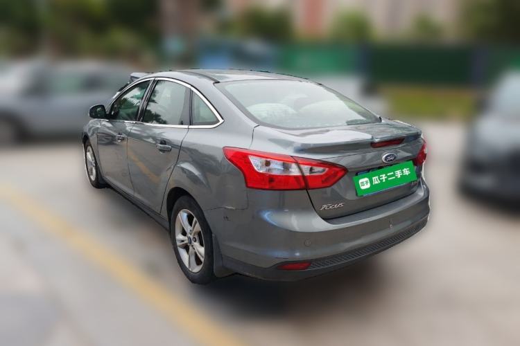 Used Ford Focus 2012 Sedan 1.6L Automatic Fashion Edition
