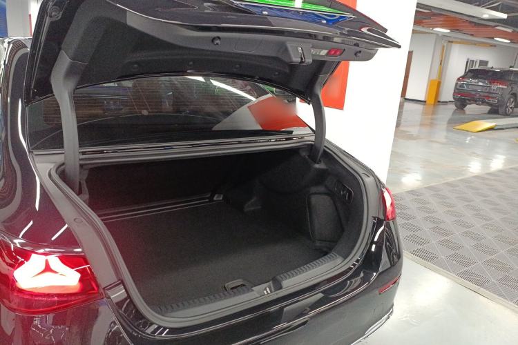 Used Mercedes-Benz E-Class 2025 E 300 L Luxury Model
