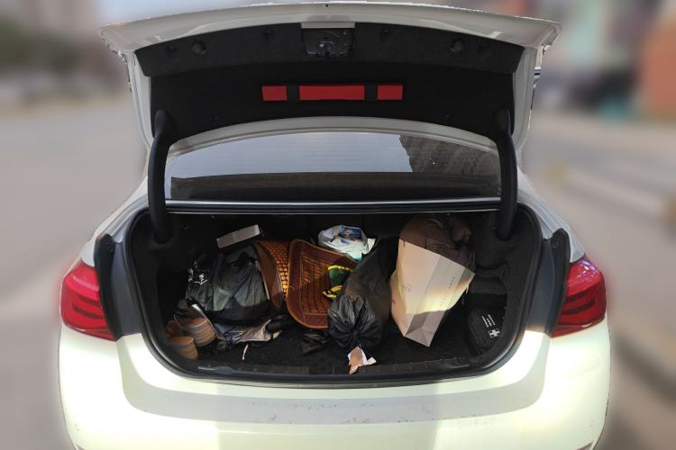 Used BMW 3 Series 2017 320Li Fashion Model Trunk