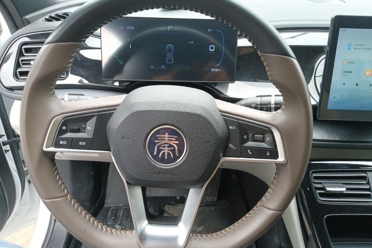 Used BYD Qin PLUS 2024 HONOR Edition DM-i 55KM Leading Model Steering Wheel