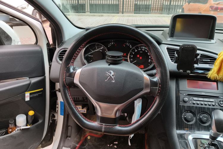 Used Peugeot 3008 2015 2.0L Automatic Classic Edition