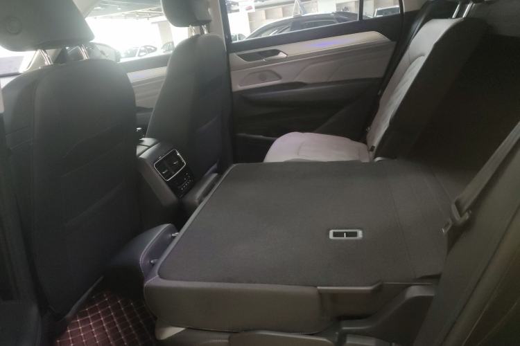 Used Volkswagen Tavendor 2024 380TSI All-Wheel Drive R-Line Cruise Edition Left Rear Seat