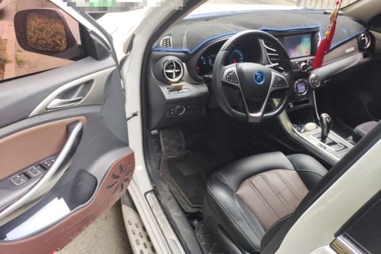 Used BYD Song New Energy 2017 Song DM 1.5TID All-Wheel Drive Luxury Model Driver Seat