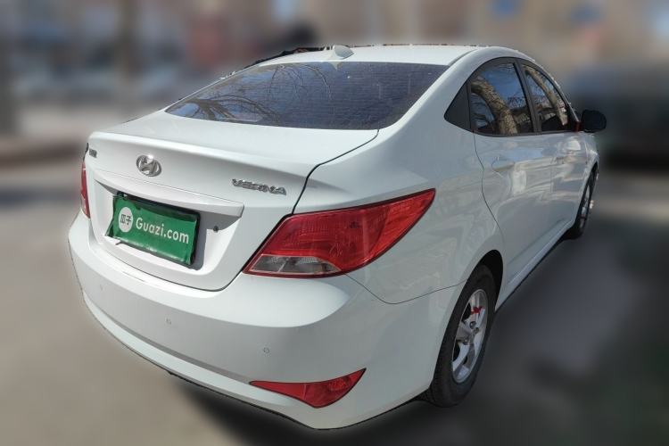Used Hyundai Verna (older generation) 2014 1.4L Automatic Smart GLS Rear Right 45 Deg