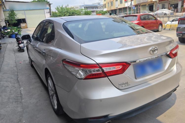 Used Toyota Camry 2018 2.5G Luxury Edition Rear Left 45 Deg