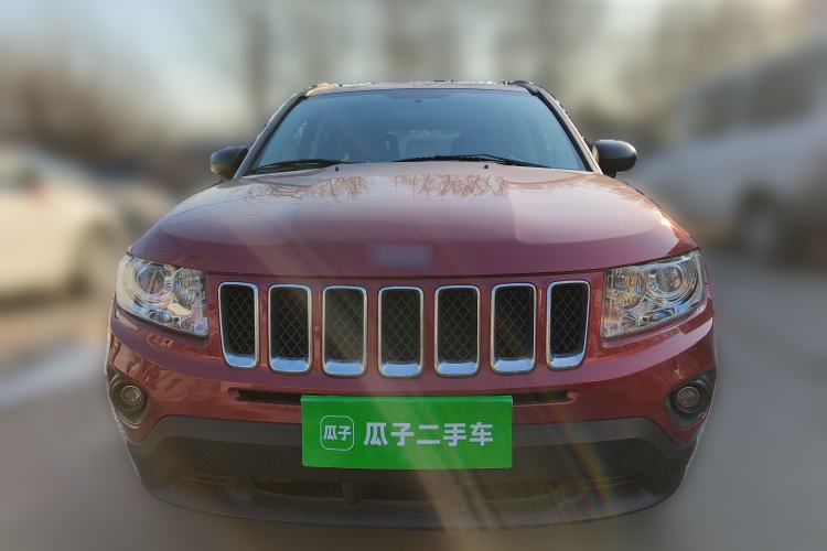 Used Jeep Compass 2012 2.4L four-wheel-drive sport version
