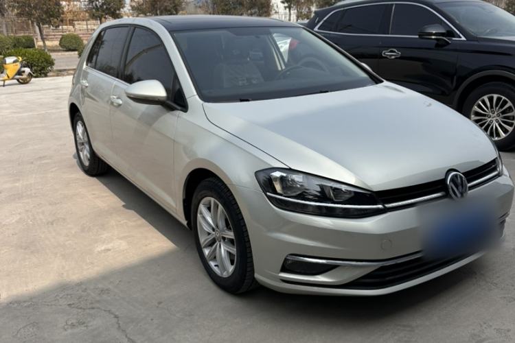 Used Volkswagen Golf 2018 230TSI Automatic Comfort Model
