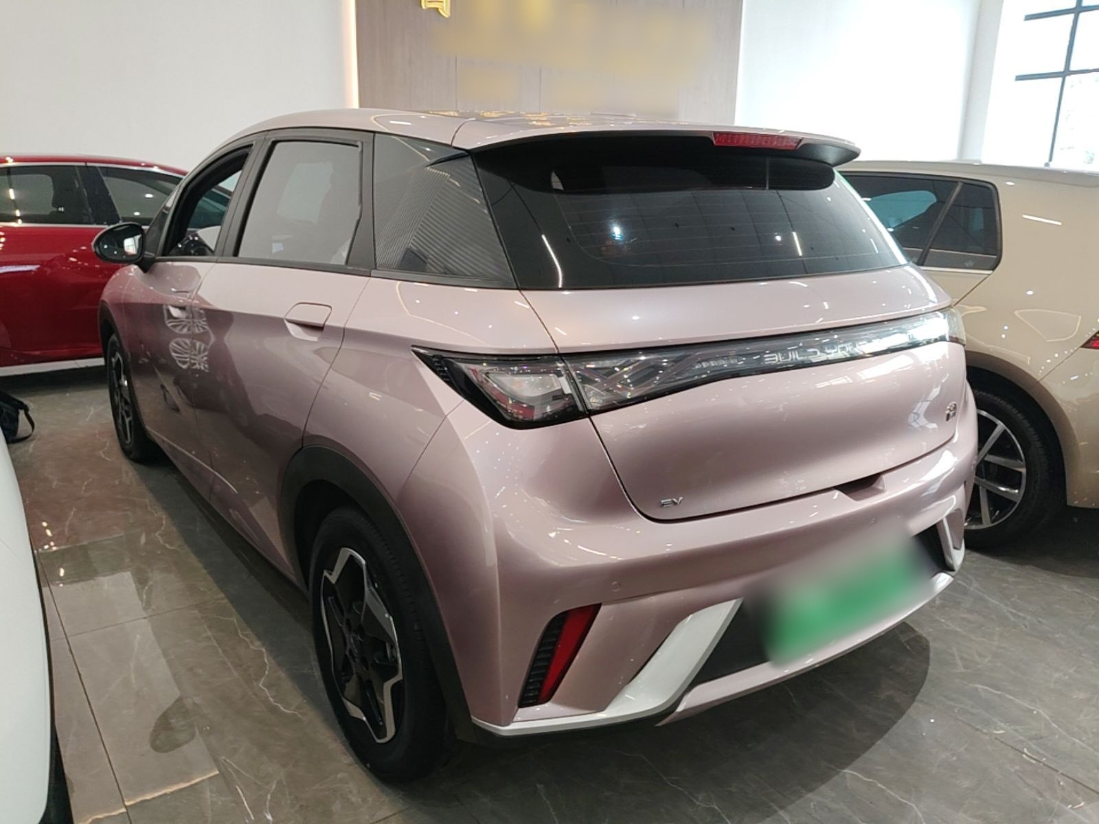BYD Dolphin 2021 405 km Fashion Edition — снимка 4