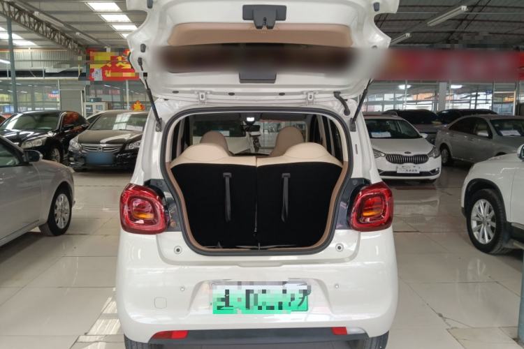 Used Wuling Hongguang MINIEV 2025 Four-Door Version Advanced Edition Trunk
