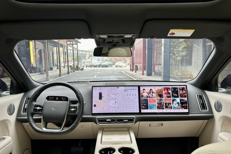 Used Li Auto L8 2024 Pro Model
