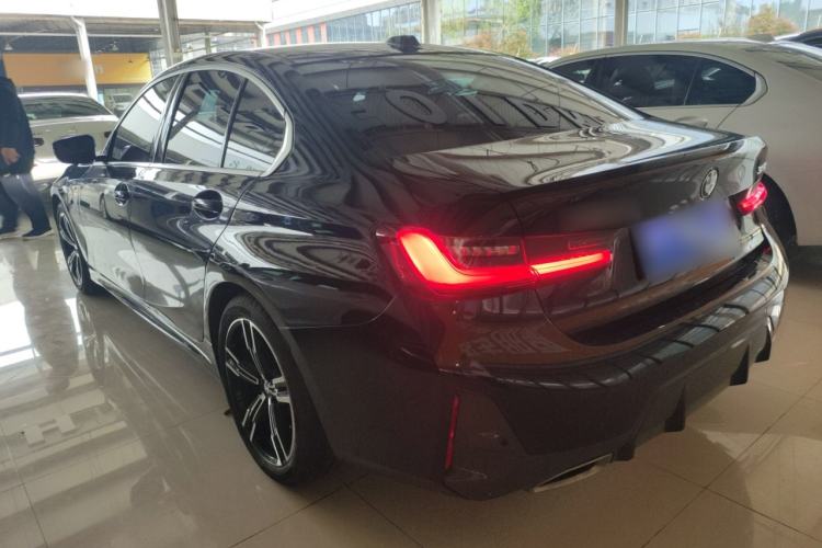 Used BMW 3 Series 2024 325i M Sport Package Rear Left 45 Deg