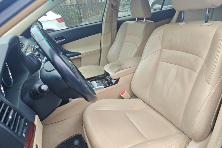 Used Toyota Reiz 2010 2.5V Fengdu Elite Edition Left Front Seat