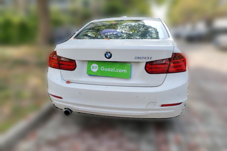 Used BMW 3 Series 2015 320i Luxury Line Stylish Edition