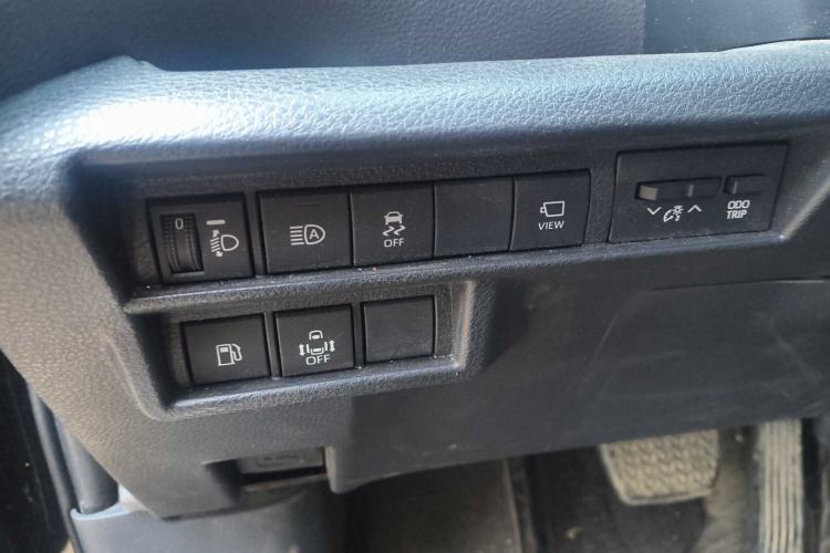 Used Toyota Sienna 2024 2.5L Hybrid Luxury Edition