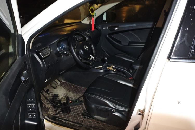 Used Dongfeng Fengon 580 2017 1.8L Manual Comfort Model
