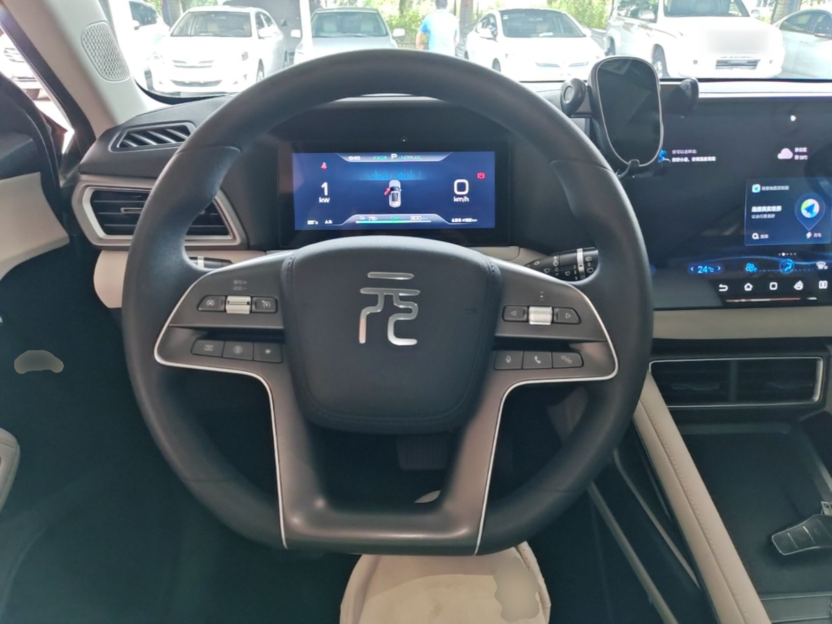BYD Yuan UP 2024 401KM Leading Edition — снимка 13