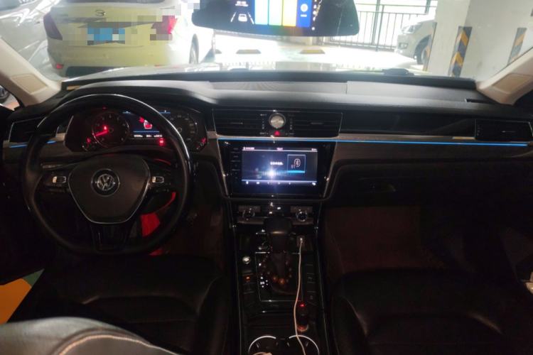 Used Volkswagen Phideon 2018 Revised Version 380TSI Two-Wheel Drive Business Edition
