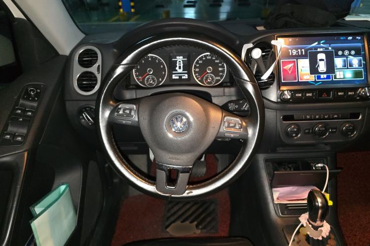 Used Volkswagen Tiguan L 2015 1.8TSI Automatic Two-Wheel Drive Trend Edition