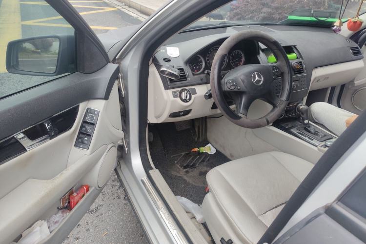 Used Mercedes-Benz C-Class 2010 C 180K Classic model Driver Seat