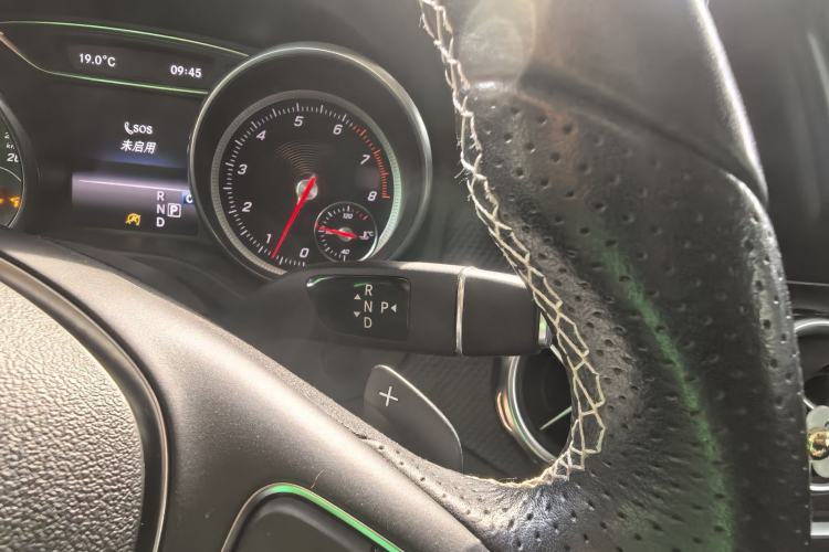 Used Mercedes-Benz GLA 2017 GLA 220 4MATIC Fashion Model Interior 6