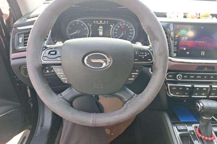 Used GAC Trumpchi GS8 2019 390T Two-Wheel Drive Luxury Smart Connectivity Version (7 Seats) Steering Wheel