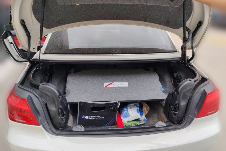 Used BMW 3 Series 2011 320i Convertible Coupe Trunk