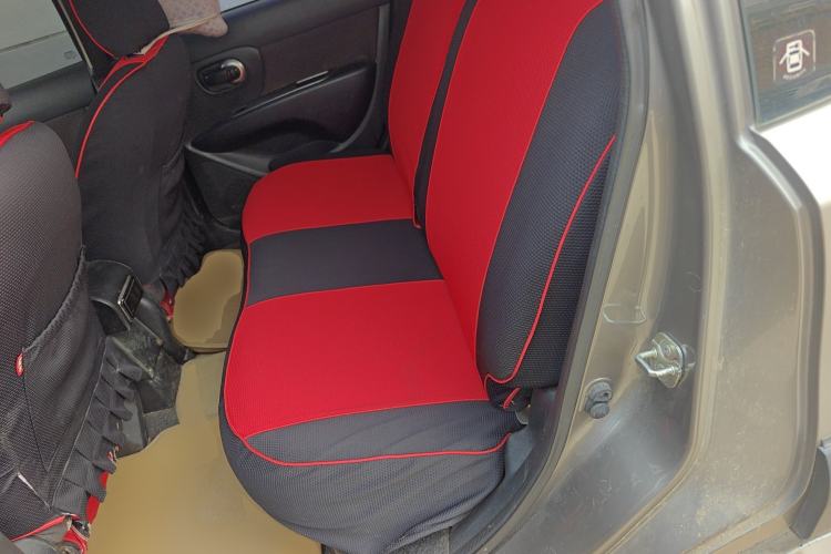 Used Nissan Livina 2010 JINRUI Edition 1.6L Automatic Standard Model Left Rear Seat