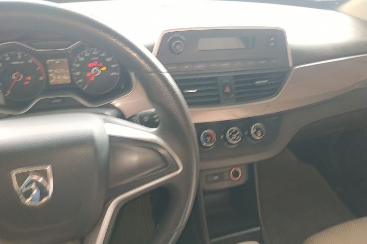 Used Baojun 310W 2017 1.5L Manual Comfort Version China V
