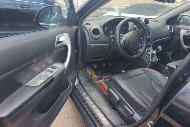 Used Haval H6 2014 Upgraded Model 1.5T Manual Two-Wheel Drive Elite Version
