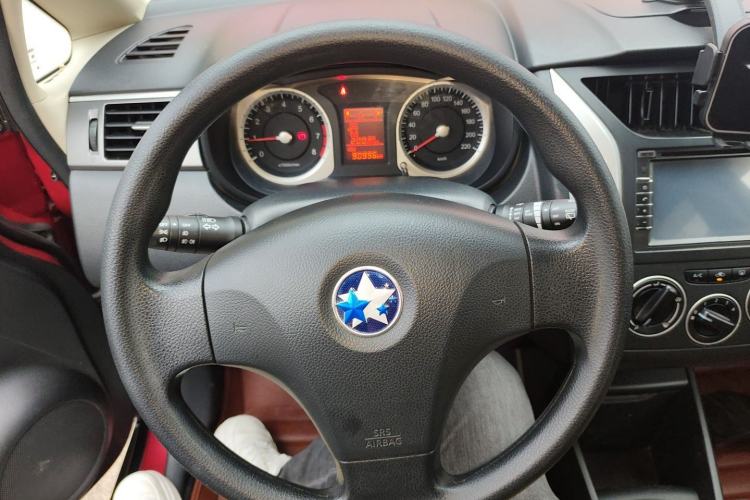 Used Venucia R50X 2013 1.6L Manual Model